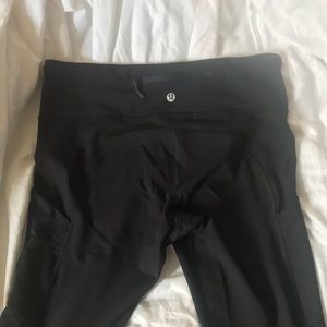 Lululemon leggings! Size: 8 speed tight